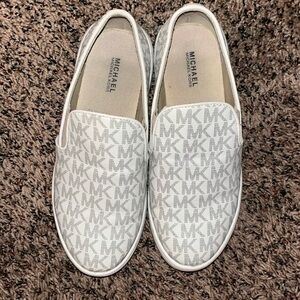 michael kors slip on shoes